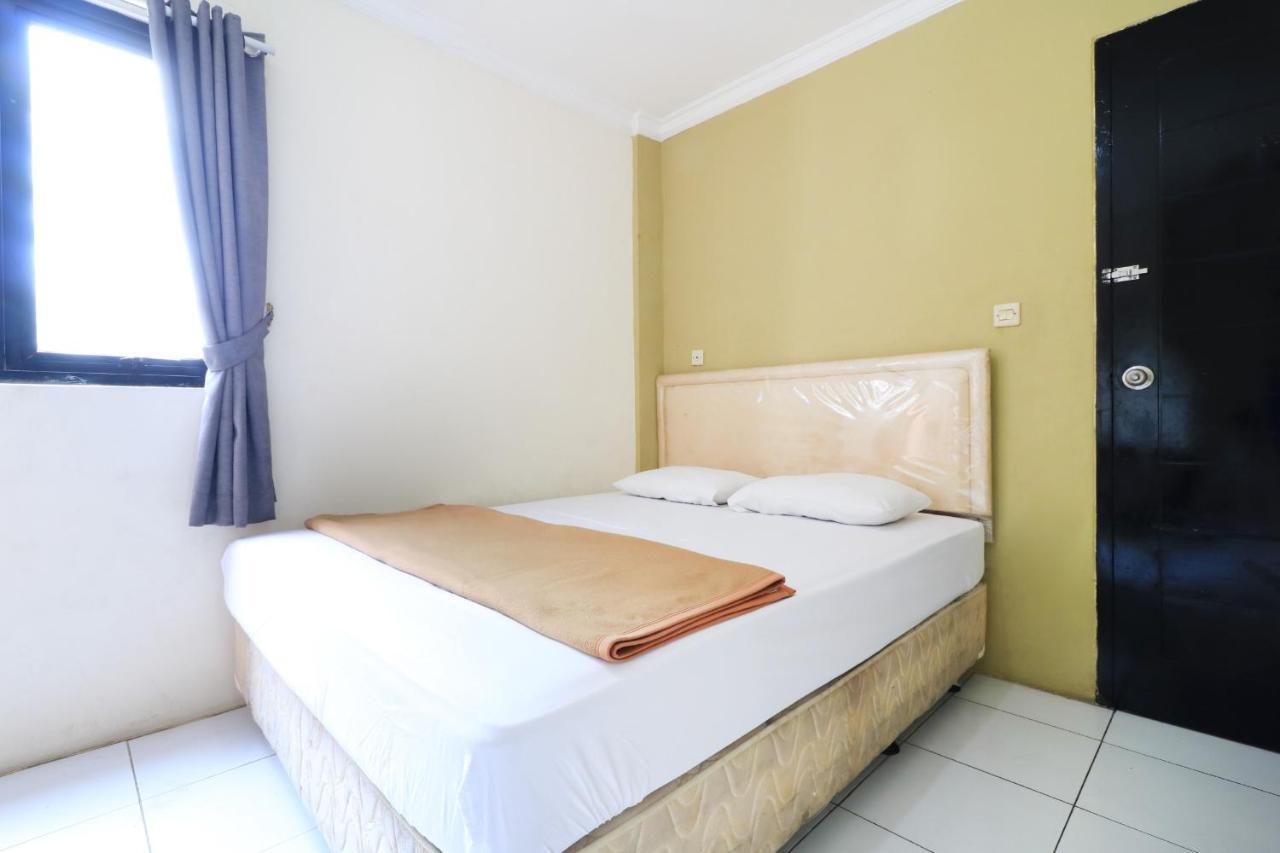 Ams Hotel Koja Джакарта Экстерьер фото