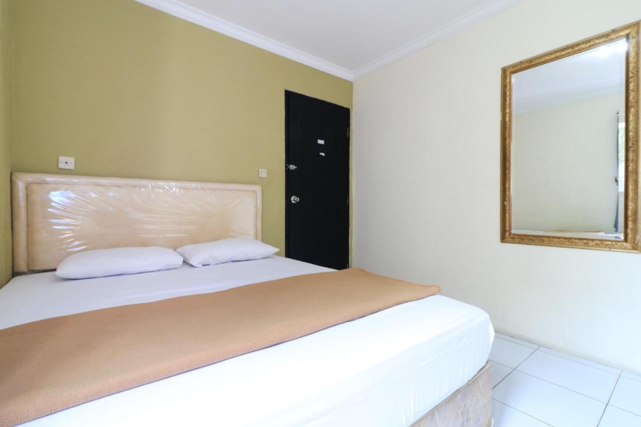 Ams Hotel Koja Джакарта Экстерьер фото