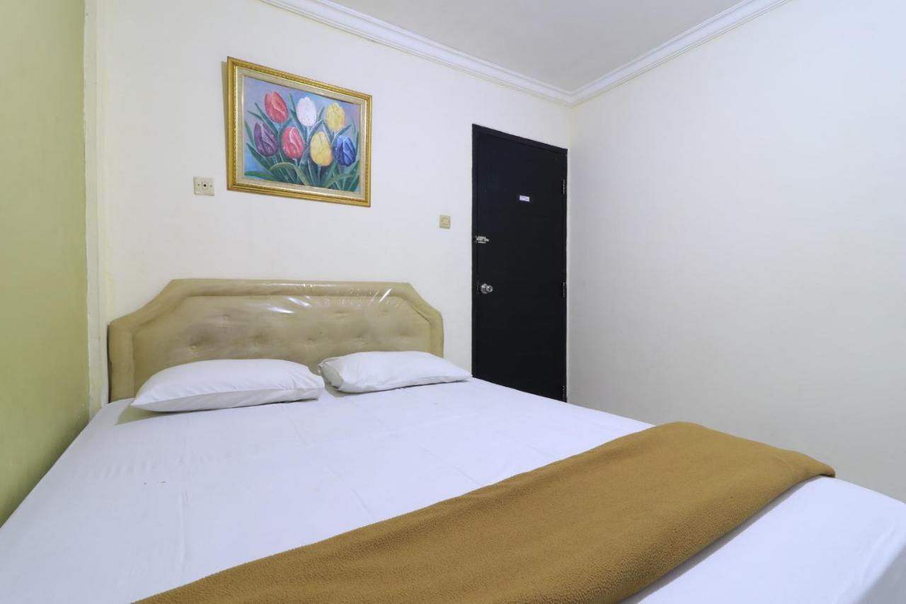 Ams Hotel Koja Джакарта Экстерьер фото